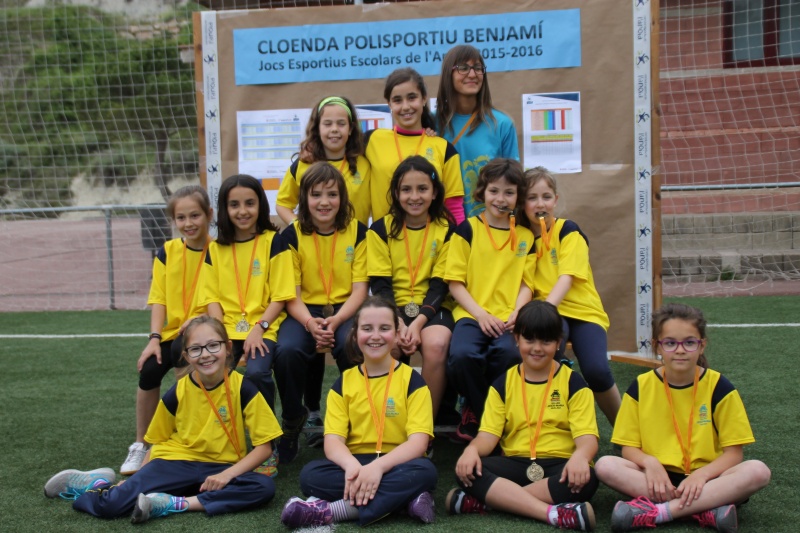 Equip benjamí femení 2015-16 - Col·legi Jesús-Maria